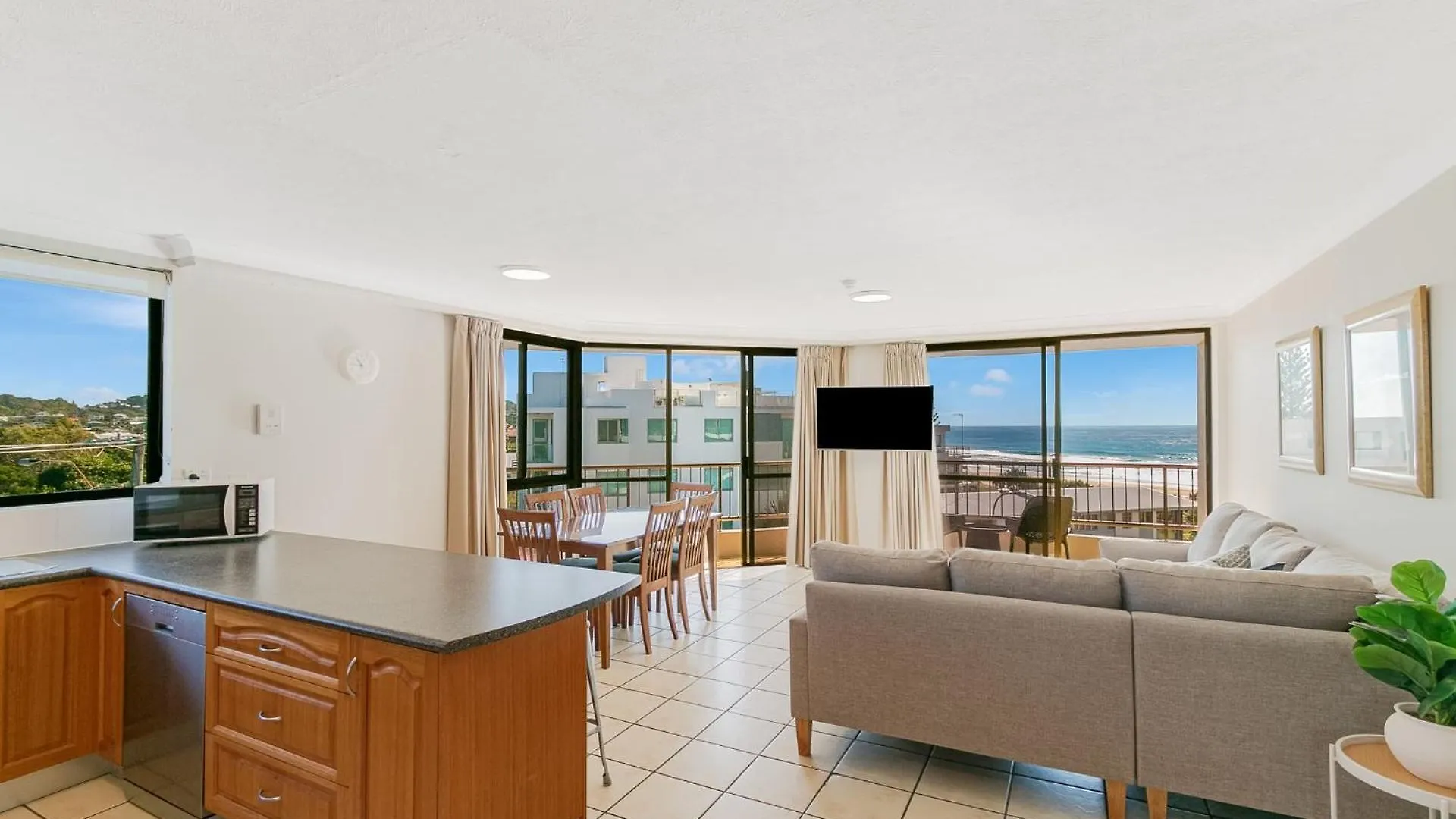 San Simeon 33 Apartment Gold Coast Australia